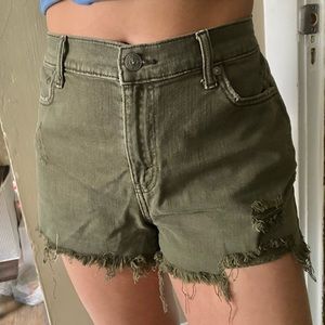 Aerie Distressed Daydream Denim Shorts (Size M)